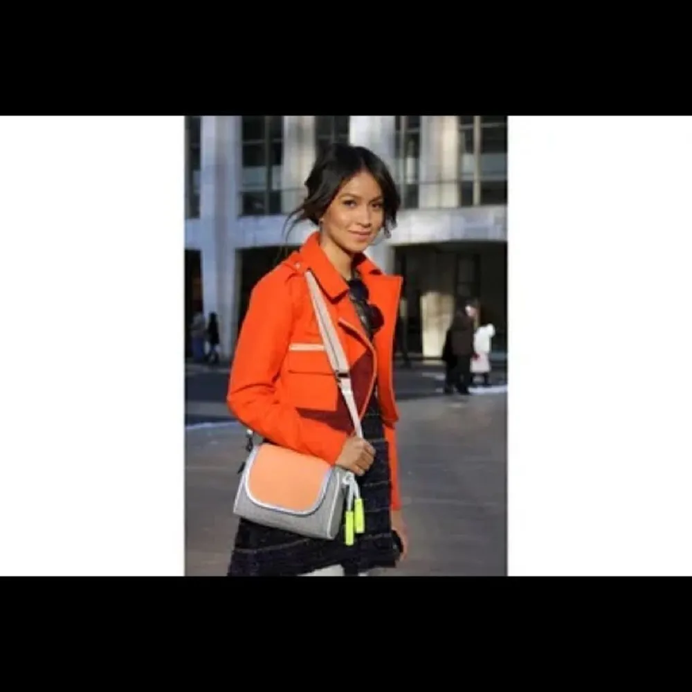 Sincerely Jules x Meredith Wendell Cross - Image 3