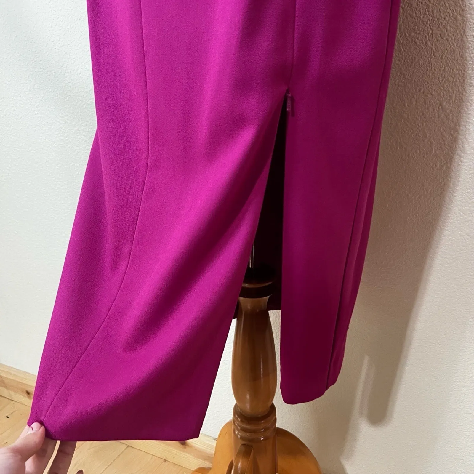 Black Halo Riya Magenta Cutout Off Shoulder Cocktail Dress Zipper Slit NEW 10 - Image 5