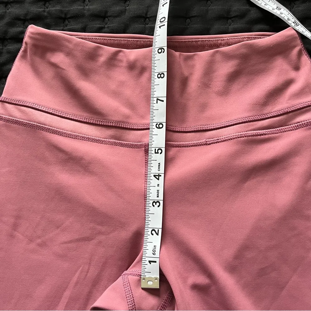 Bootyful Women's Rose Pink V back Cire Activewear Leggings Size XS - Image 12
