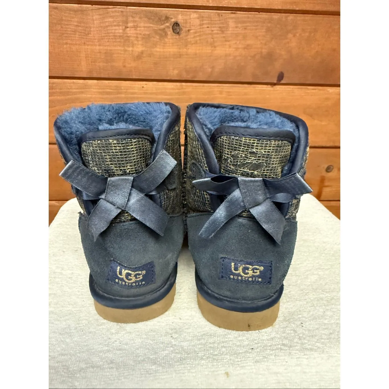 UGG Mini Bailey Bow Glitter/Sparkle boots  leopard print blue/gold Sz 6 - Image 3