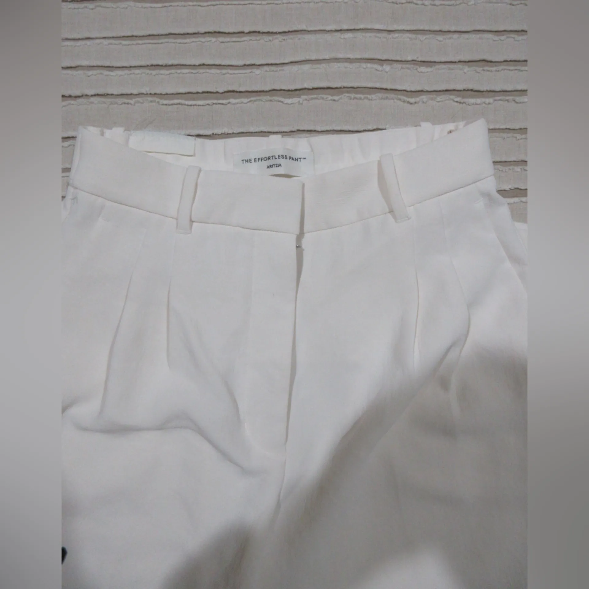 Aritzia  Effortless Pant in Light Birch - Image 2