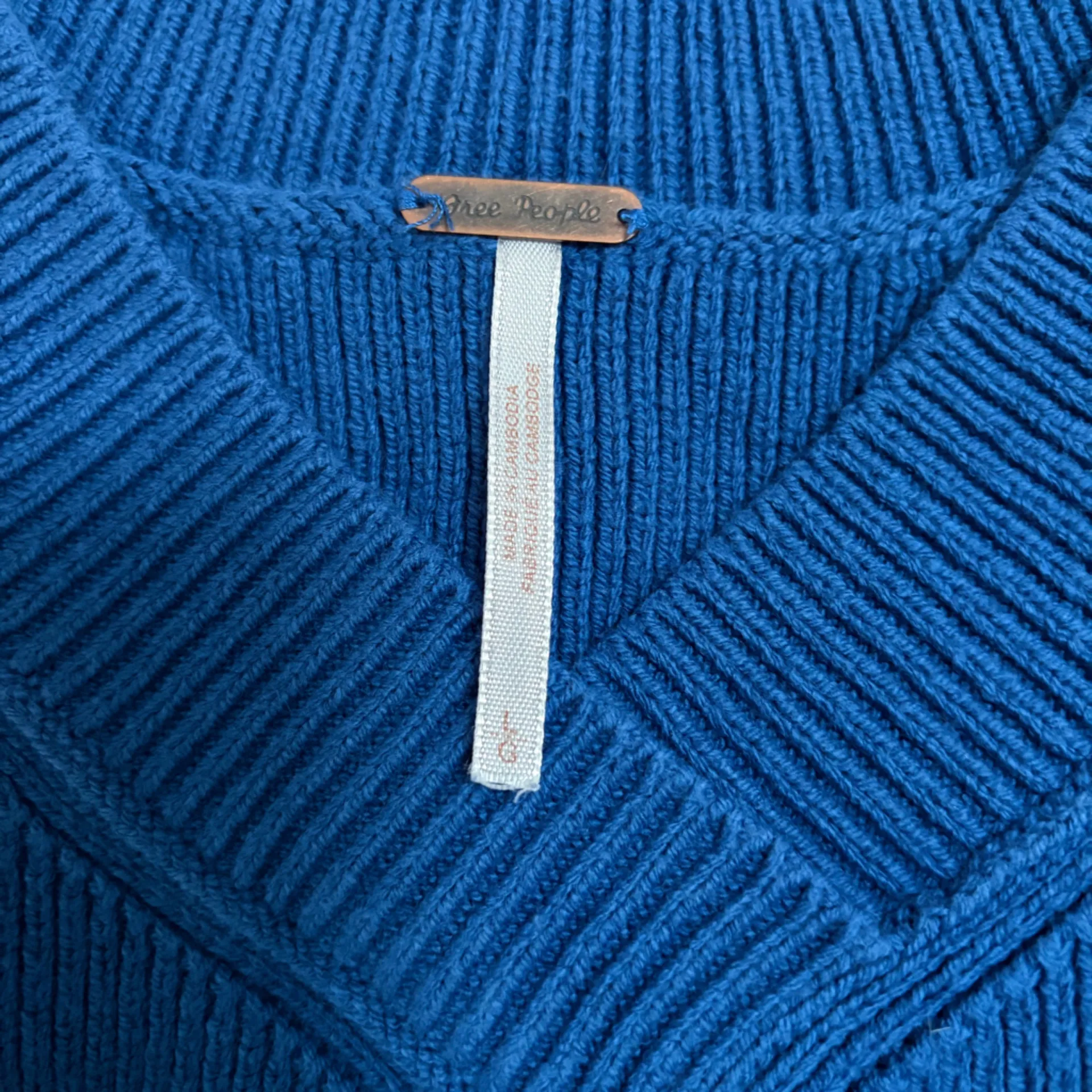 Free People Easy Street Vibrant Blue Knit Sweater Vest Cotton Blend Large EUC - Image 6