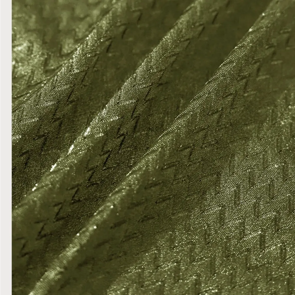 Berlook Green Textured Backless One - Image 6