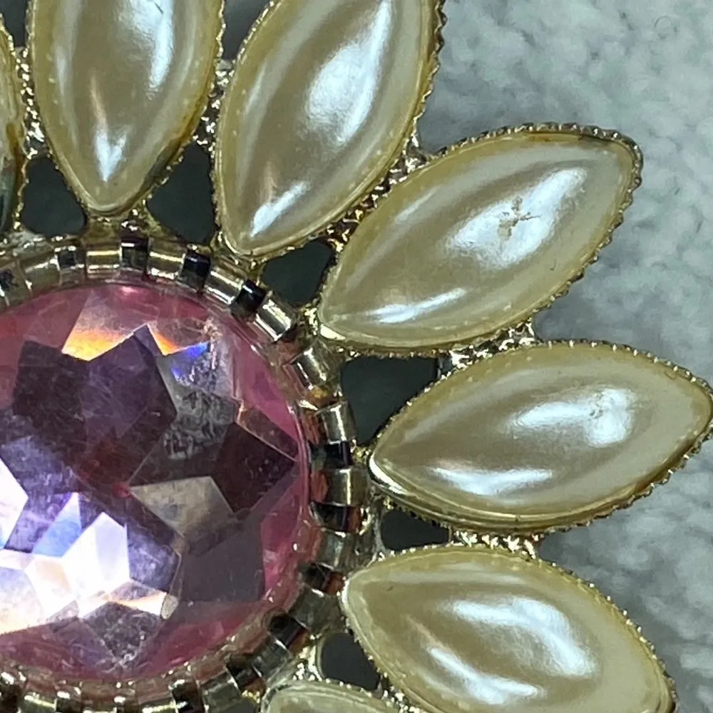 Faux Pearl Large Pink Acrylic Center Flower Jewelry Pin Brooch Floral Design - Image 8