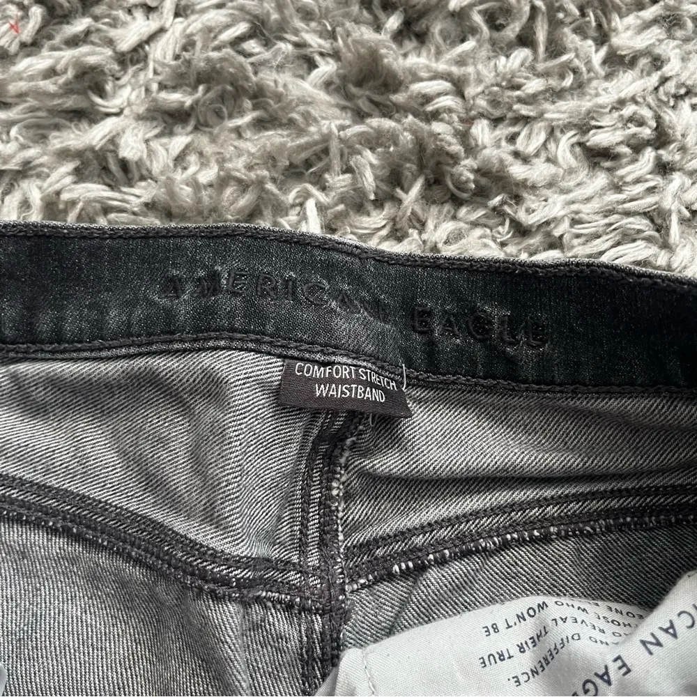 American Eagle high rise 90s boyfriend distressed black jeans size 4s - Image 6