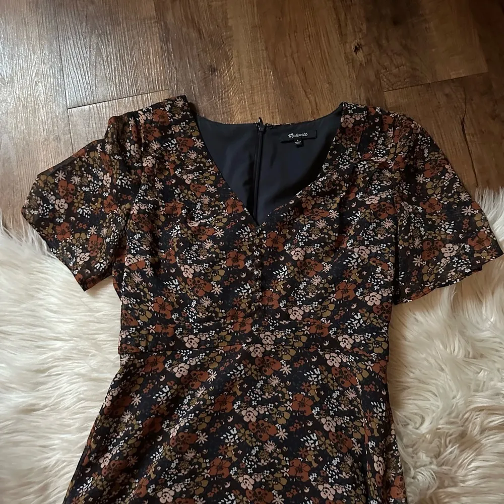 MADEWELL V-Neck Floral Mini Dress - Image 3
