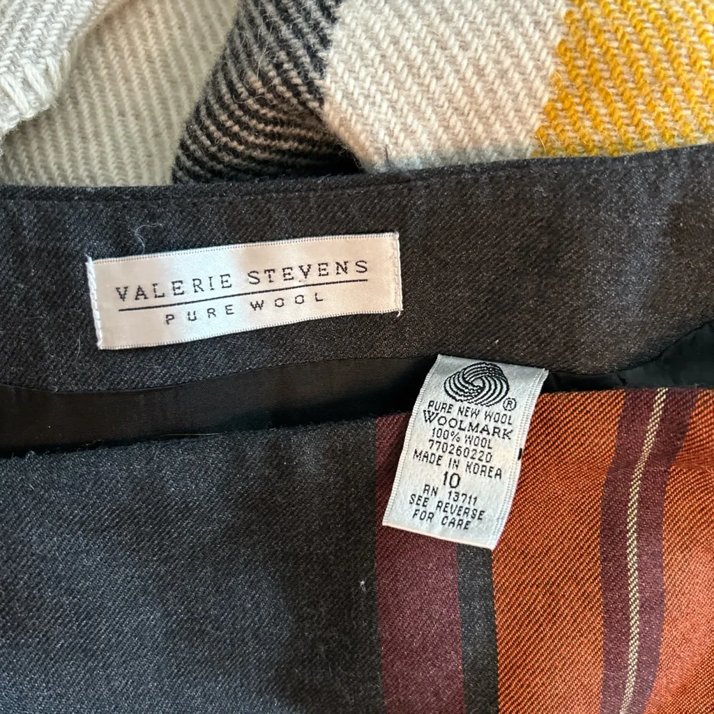 Valerie Stevens Black and Orange Wool Maxi Skirt - Image 3