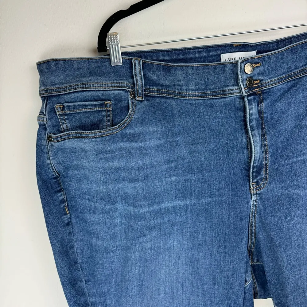 Lane Bryant Tighter Tummy High Rise Bermuda Jean Shorts Sz 28 Medium Wash - Image 9