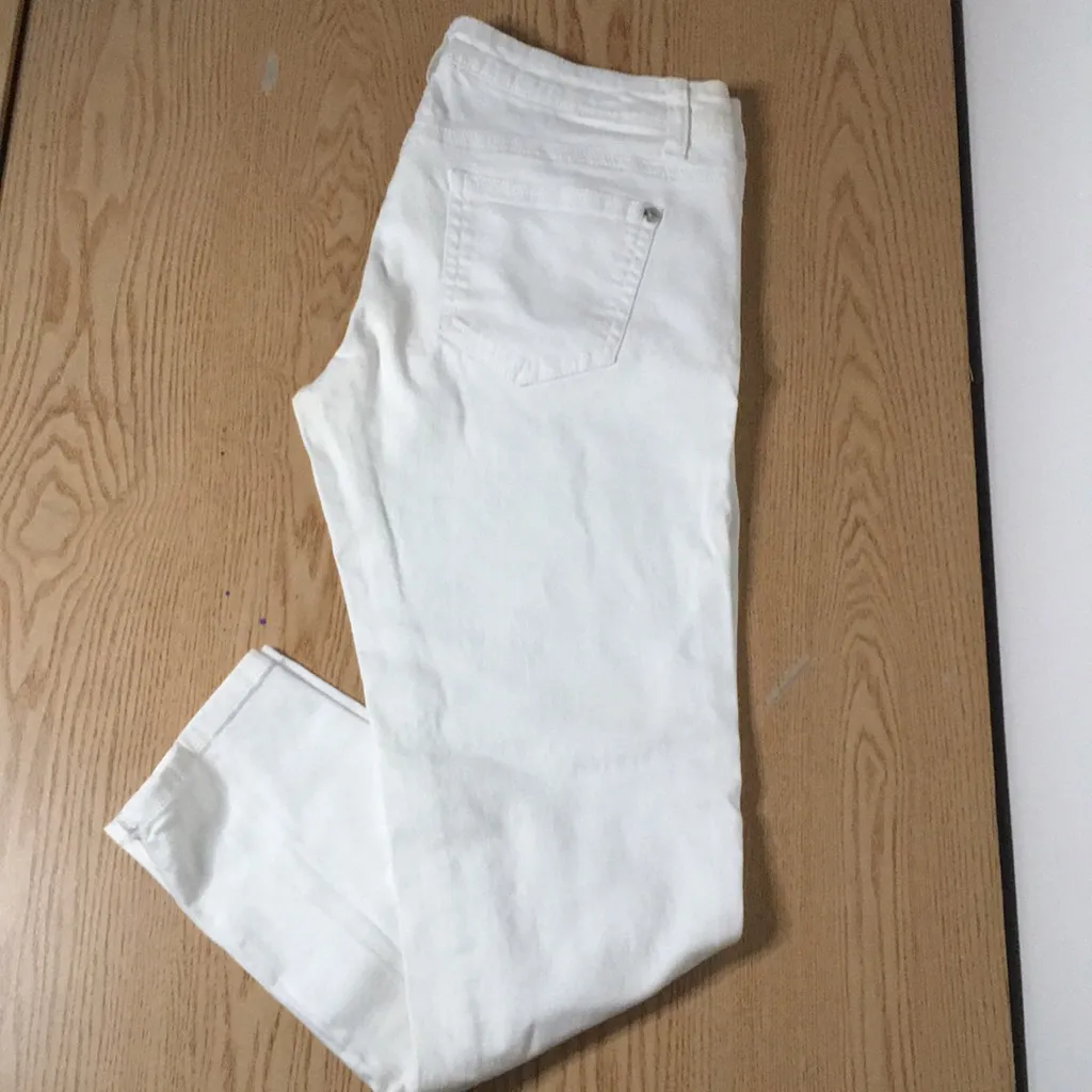 B16 Juniors Celebrity Pink Stretchy Skinny Jeans Cotton Soft White Size 9 - Image 2