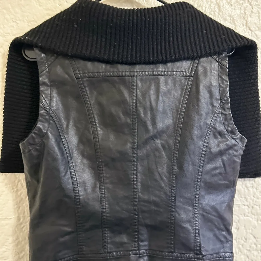 MontanaCo women’s vest faux leather cowl neck black size small‎ new with tags - Image 2