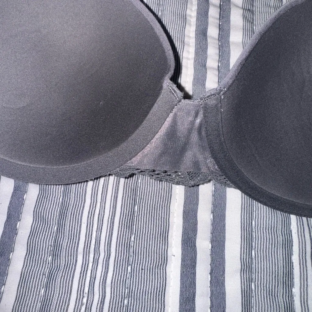 Adore Me Women’s Jainey Contour Plunge Bra Smoky Dark Gray 36C Lace Detail NWT - Image 11