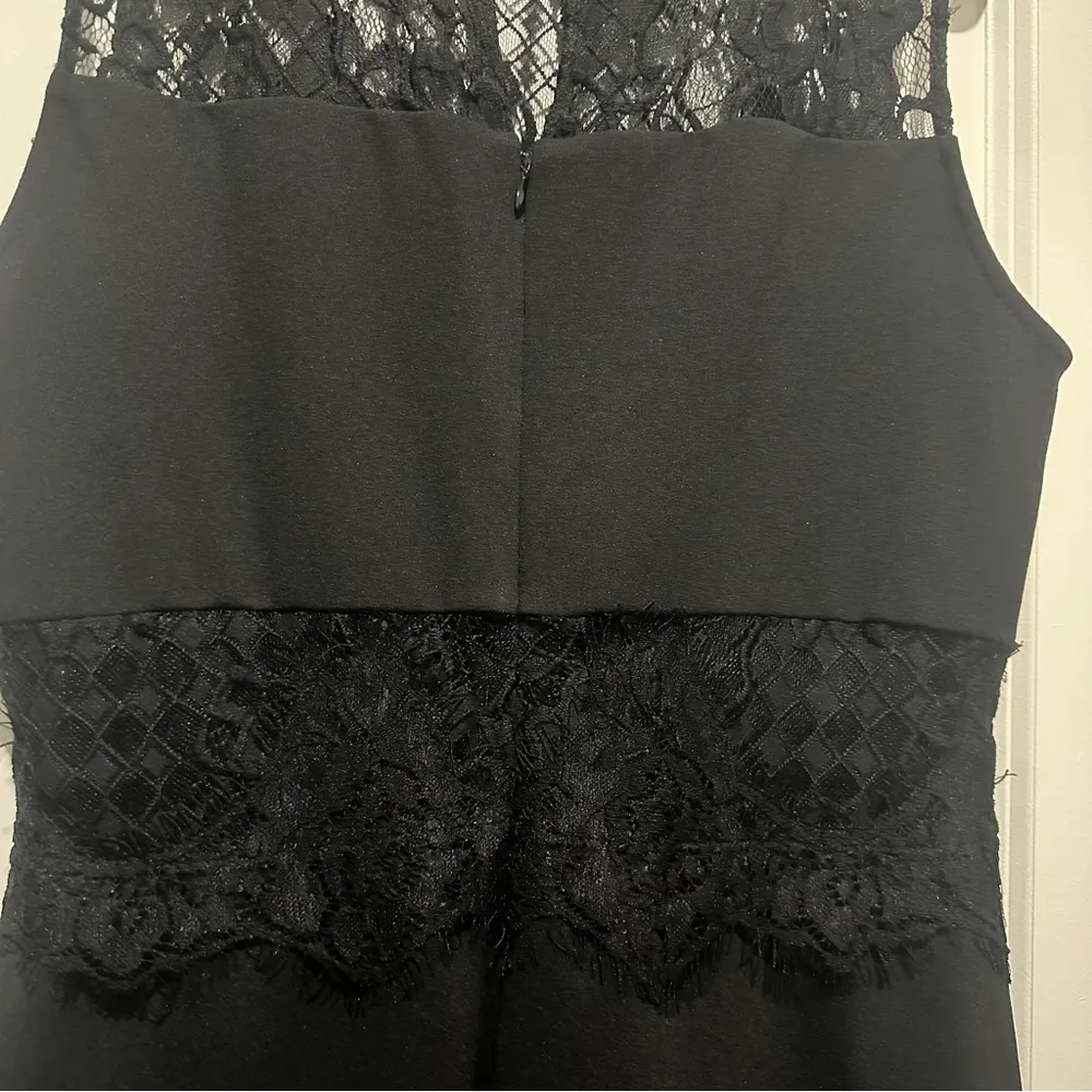 Jessica Simpson black lace elegant dress - Image 3