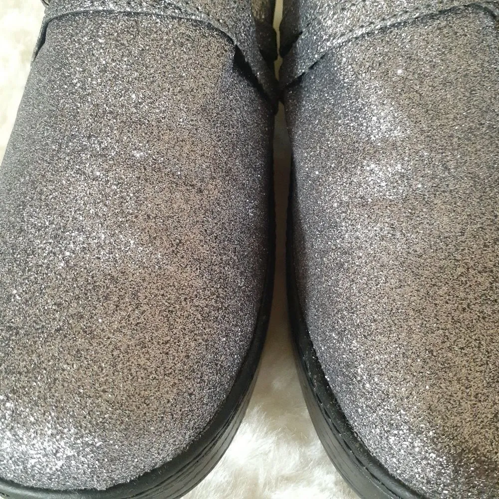 New! Lands End Silver Lavender Clogs - Image 4