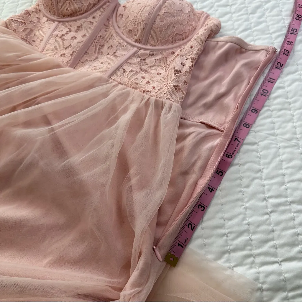 Selfie Leslie Gown Strapless 
Dancing With Me Sweetheart Tulle Midi Dress Pink - Image 13