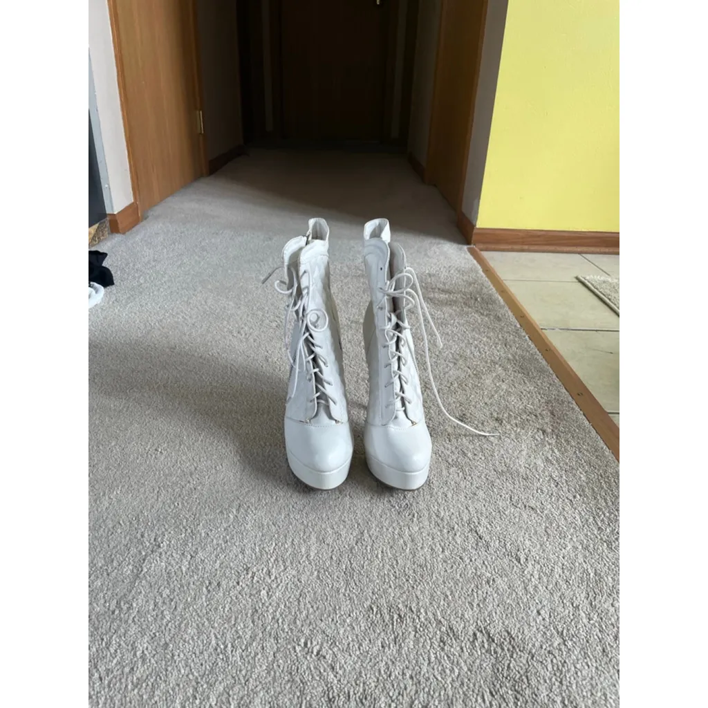 Women's Felisha White Quilted Lace - Image 3