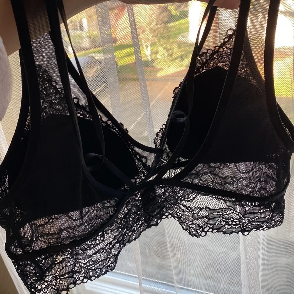 Large black lace sexy bralette - Image 6