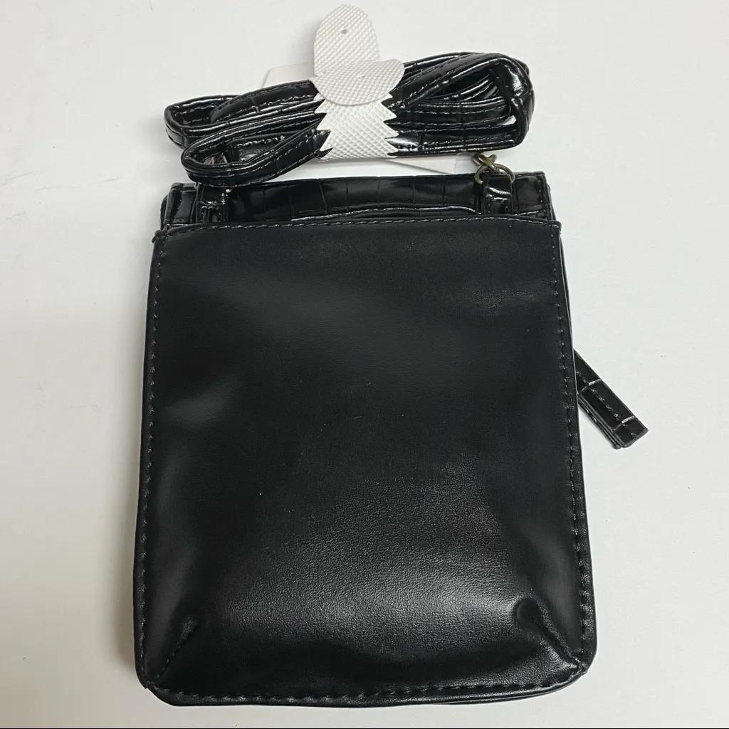 Time And Tru Cellie Shoulder Crossbody Strap Small Snap Purse - Image 4