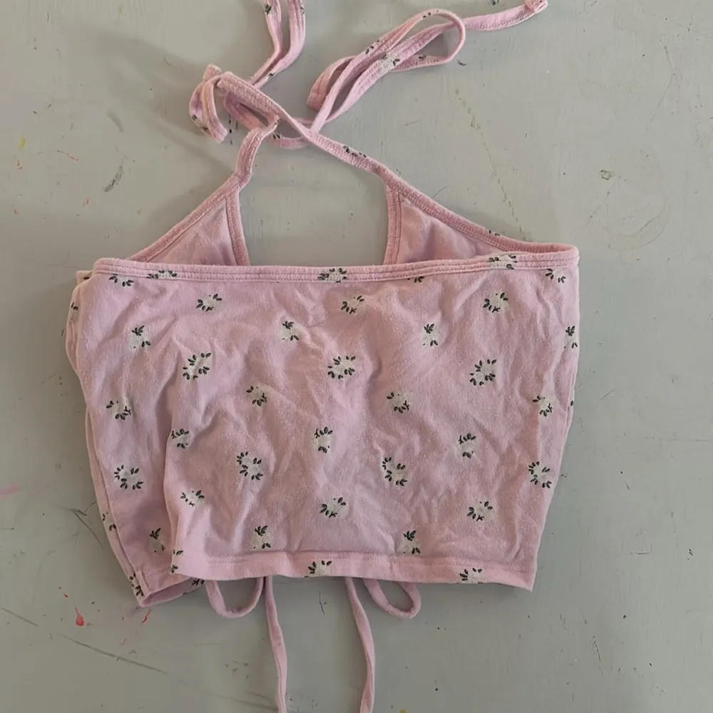 Hollister floral halter top - Image 4