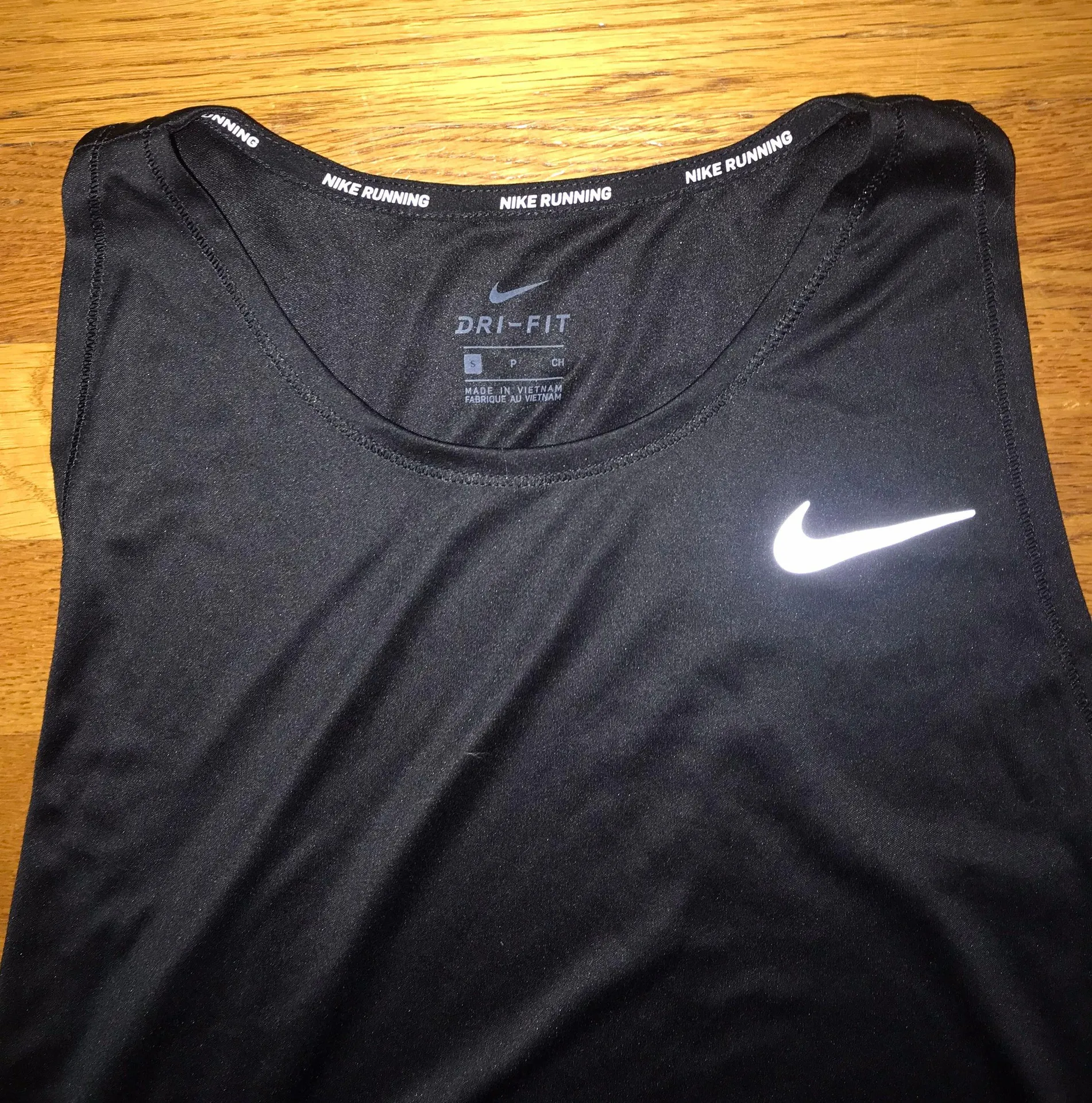 Nike Tank Top - Image 2