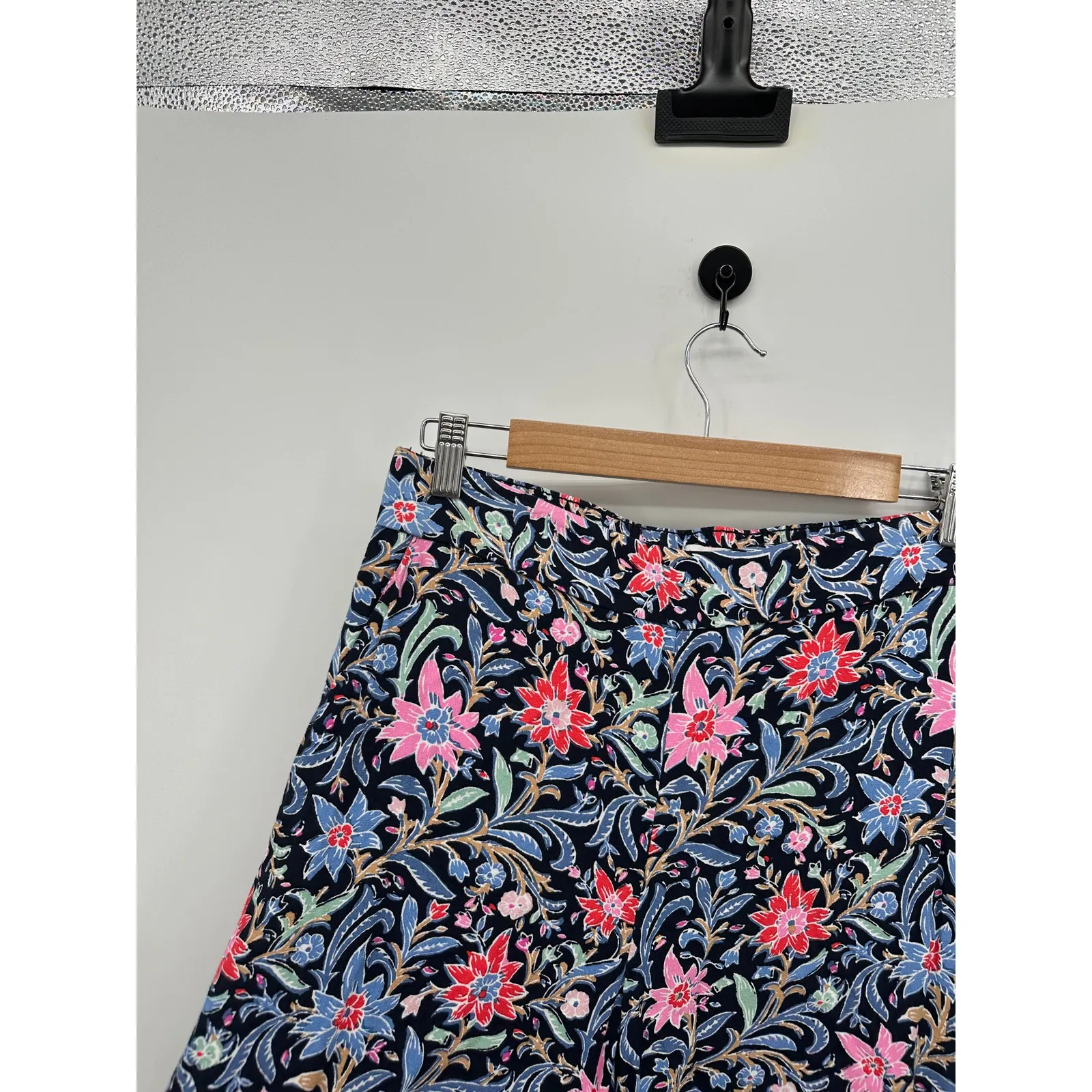 Loft Blue Floral Wide Pant Cropped Pants Size S Pull On Stretch Career Office - Image 4
