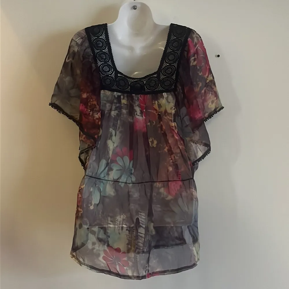 Angie sheer floral blouse / coverup - Image 6