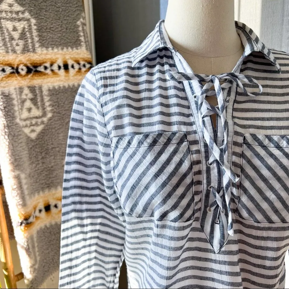 Mountain Hardwear Berryessa Blue White Striped Pullover Shirt Women’s XS - Image 2