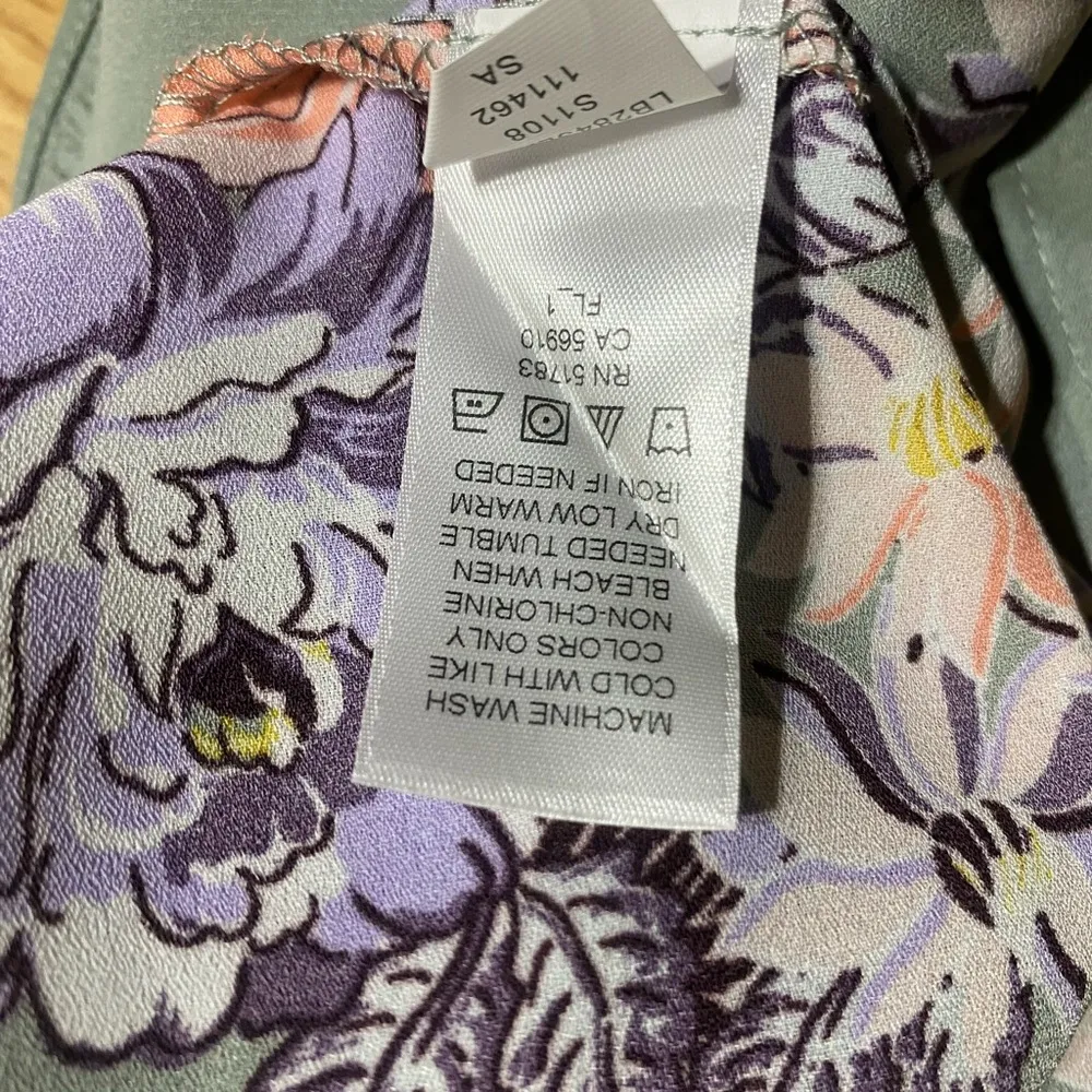 🏷️🏷️Ladies/wmns Small Maurice’s Mint green Floral sheer Dressy Top Blouse - Image 4