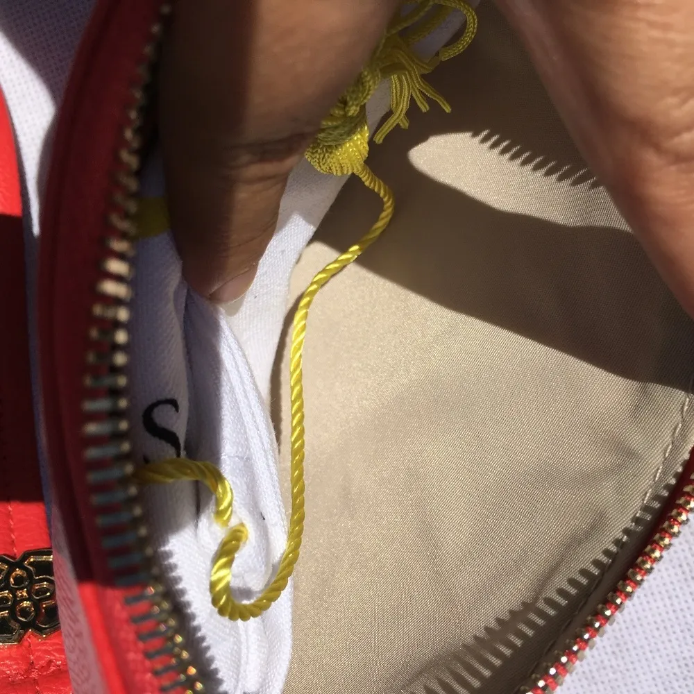 Kendra Scott medium red wristlet - Image 3