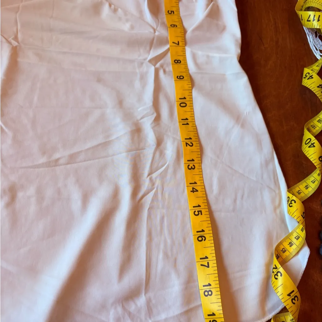 Elegant White Lace Camisole Size 38 - Image 7