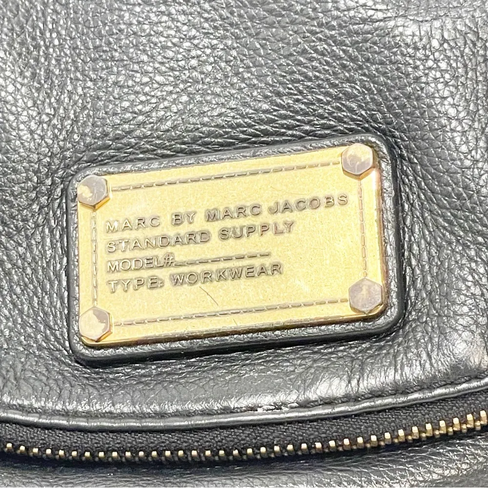 MARC BY MARC JACOBS Black Pebbled Leather Classic Q Natasha Crossbody Bag - Image 3