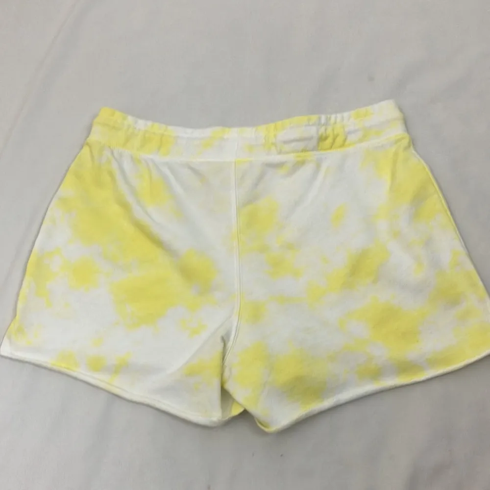 GAP  Yellow Tie-Dye Shorts woman’s size medium - Image 6