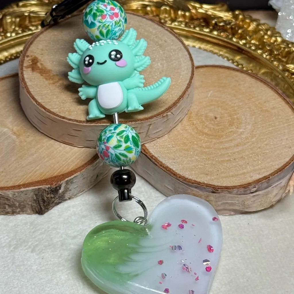 Hand Crafted Green Axolotl Key Holder - Image 4