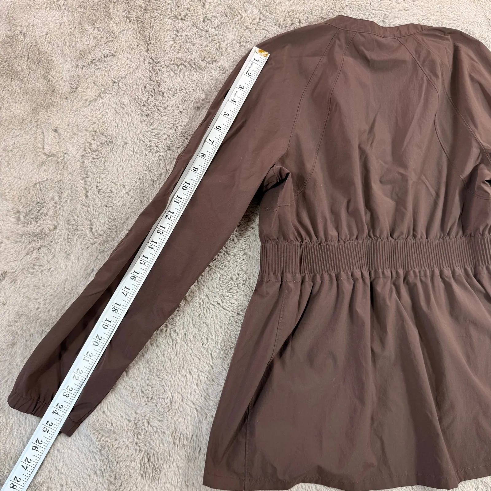 Athleta Brown Long Sleeve V Neck Tunic Top Women‎ Size M Outdoor Hiking Gym - Image 4