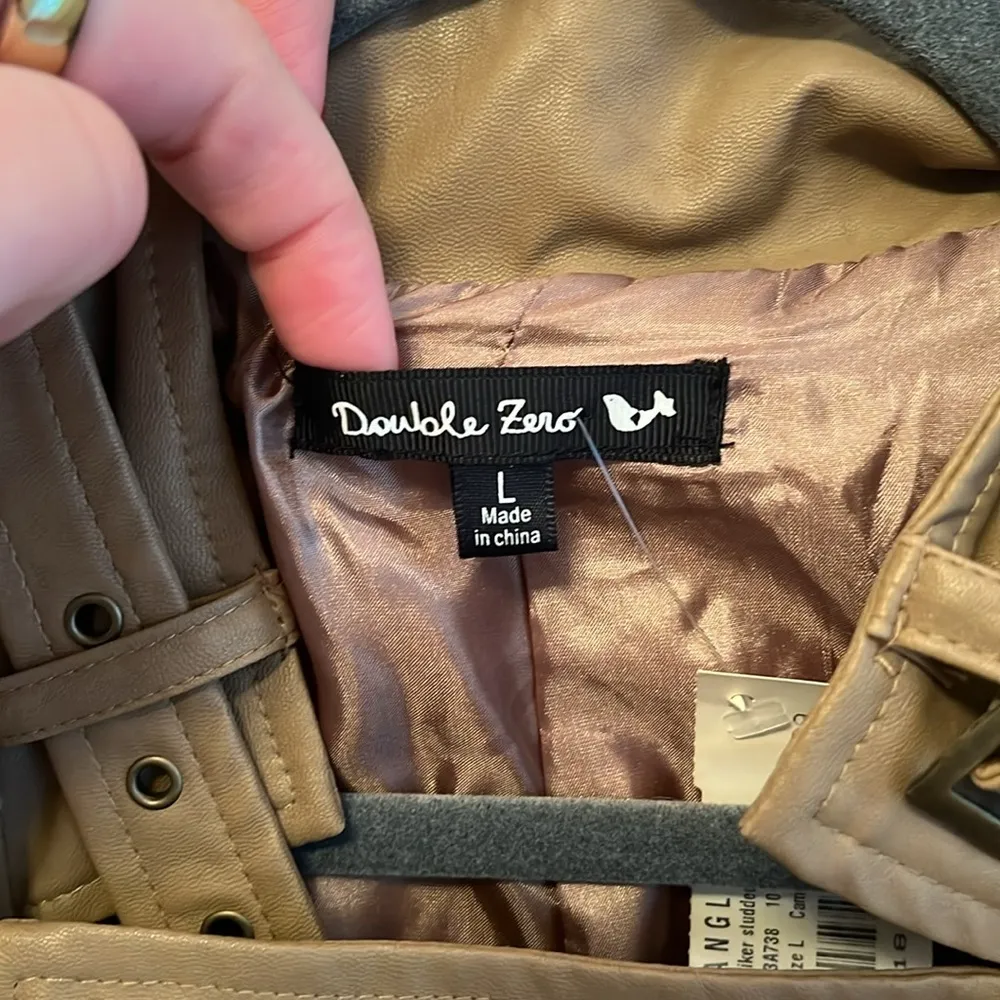 NWT Double Zero Studded Faux Leather Vest Large - Image 3