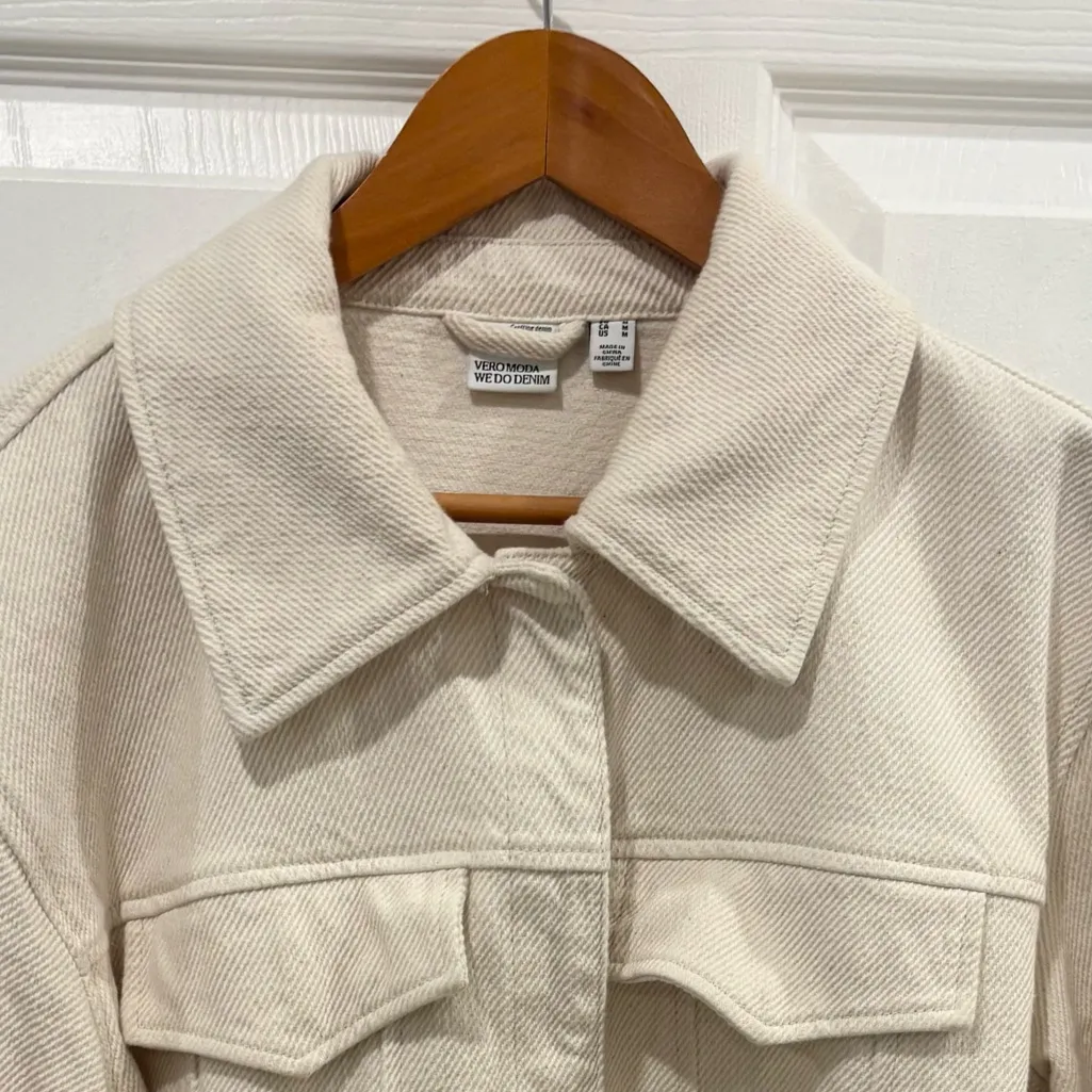 Stitch Fix Vero Moda Cream Denim Jacket size Medium - Image 8
