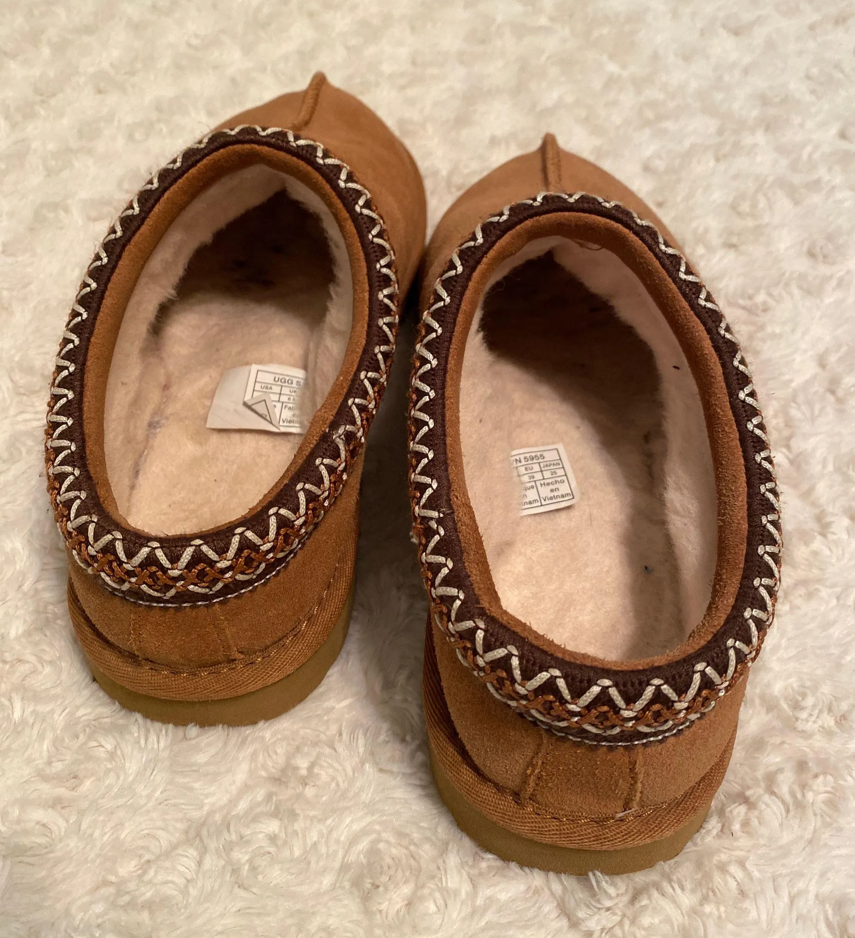 UGG Slippers - Image 3