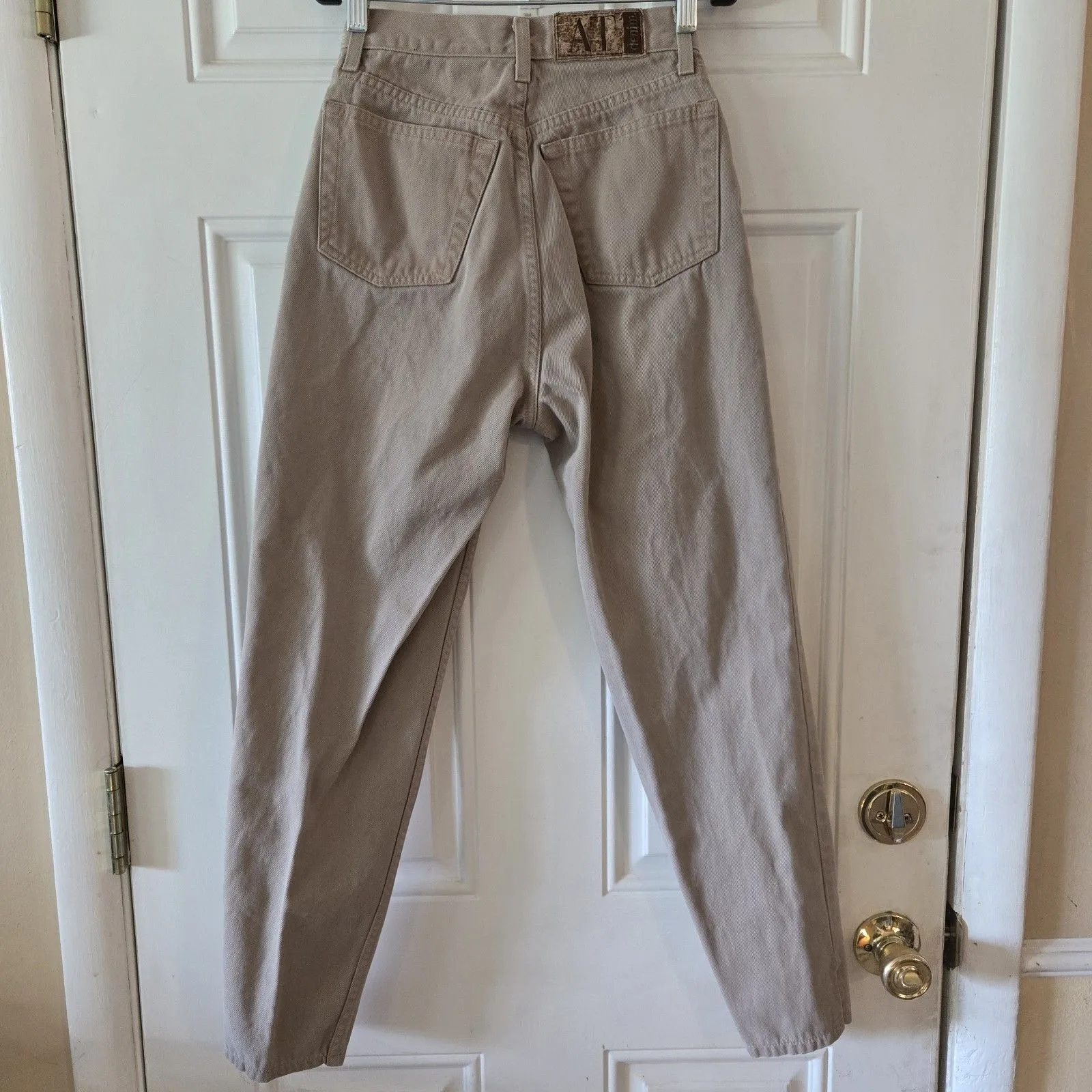 Vintage Ann Taylor High Waist Mom Jeans Tapered Beige Khaki Pants Size 2 Brazil - Image 7