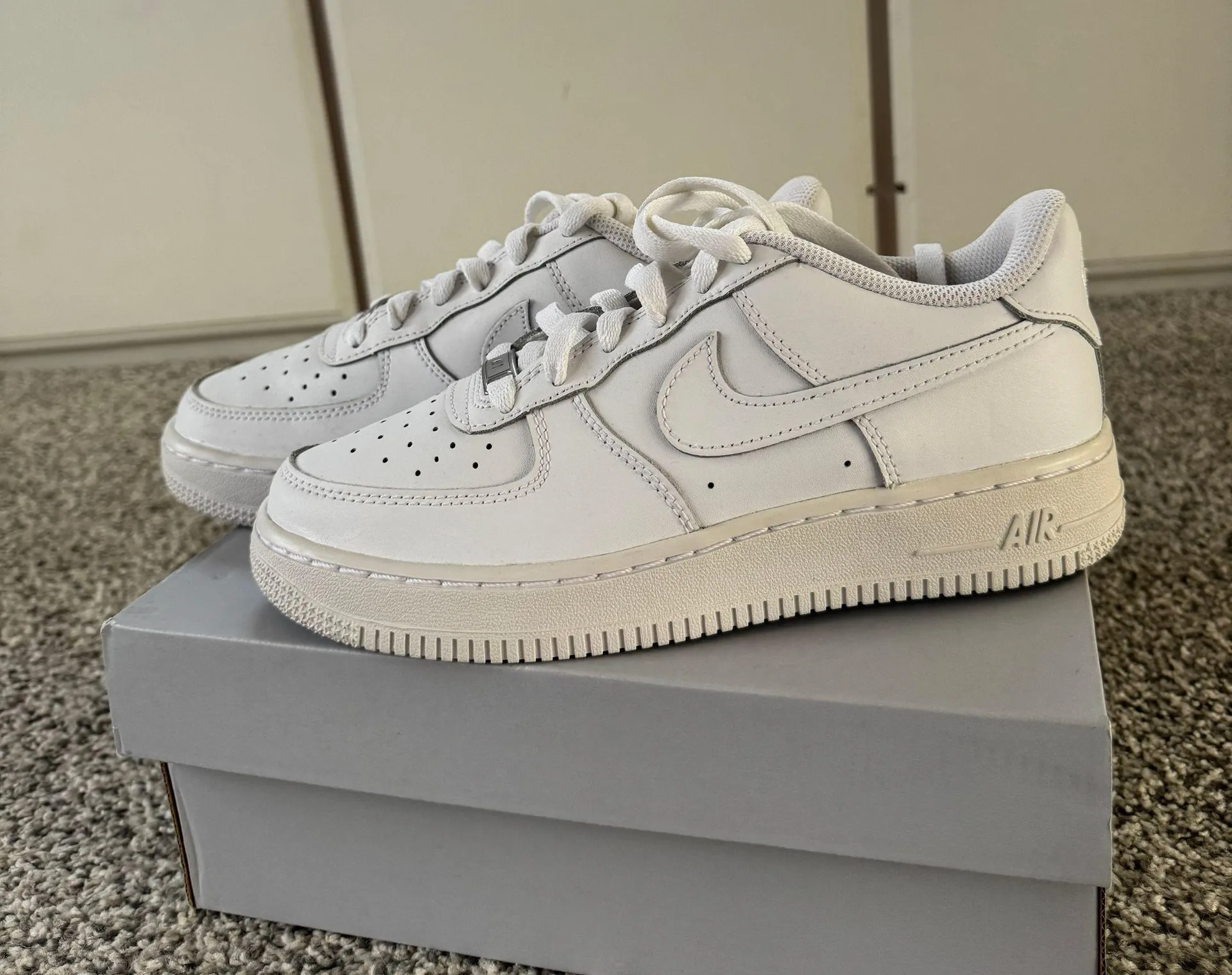 Air Force 1 Low White - Image 3