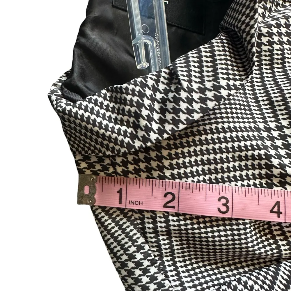 Talbots Houndstooth Plaid Black White Ruffle Collar Belted Raincoat size 10 - Image 5