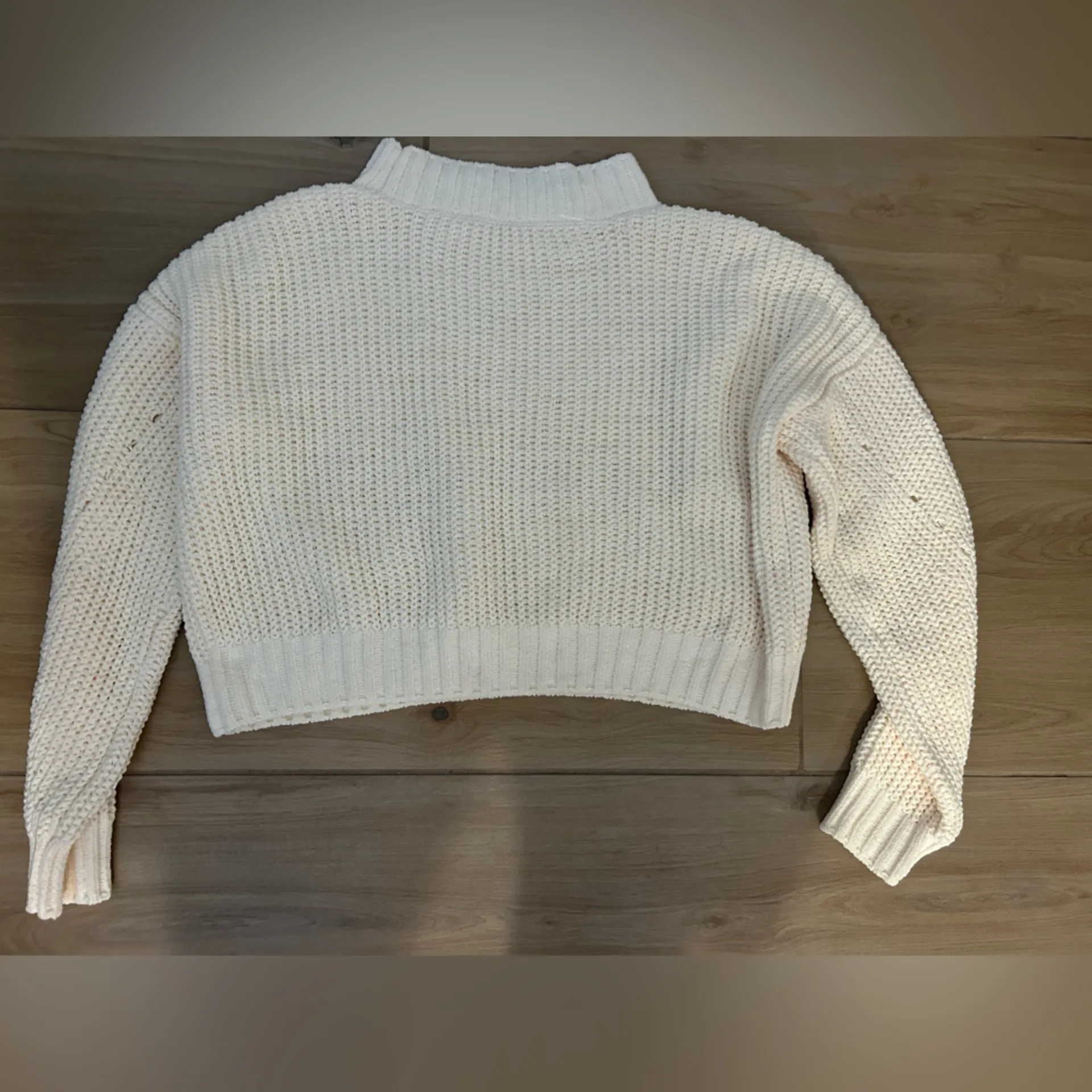 NEW Ivory Crop Top Chunky Oversized Sweater L - Image 2