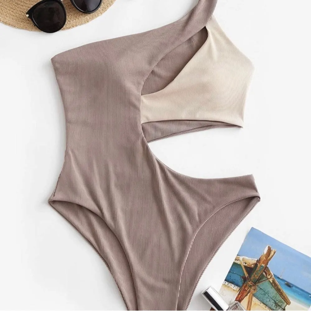 | NWT One piece swimsuit cutout sexy XL 10 - Image 2