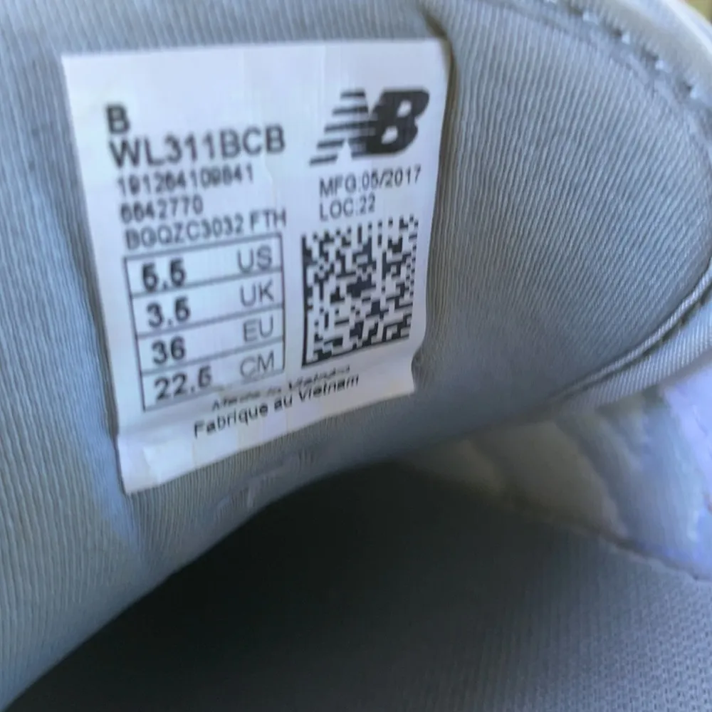 New Balance 311 Lifestyle Sneaker Gray size 5.5 - Image 8