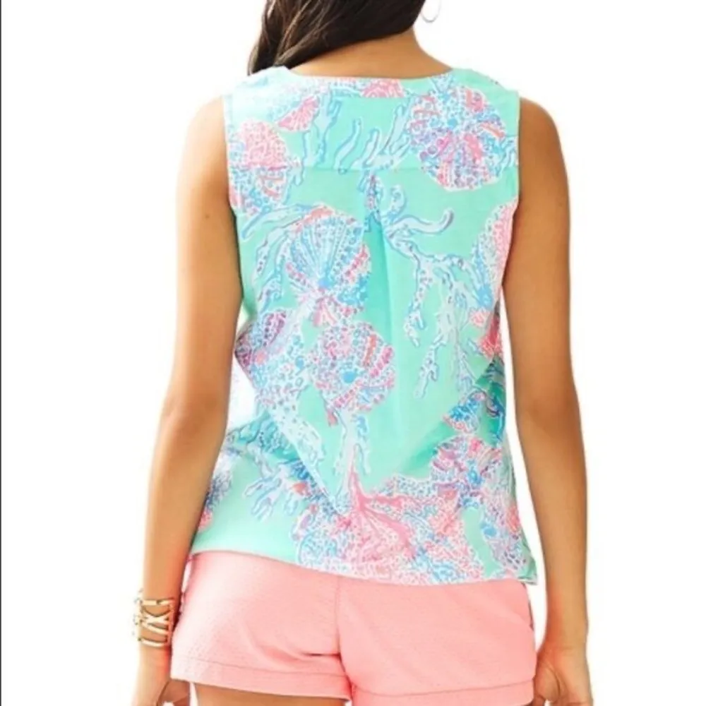 Lilly Pulitzer Essie V-Neck Top Minty Fresh Fansea Size XS - Image 2