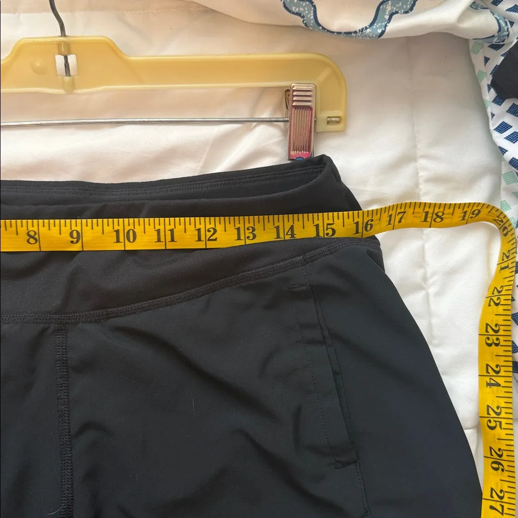 Brooks  7” Chase short, Black, Size M - Image 6