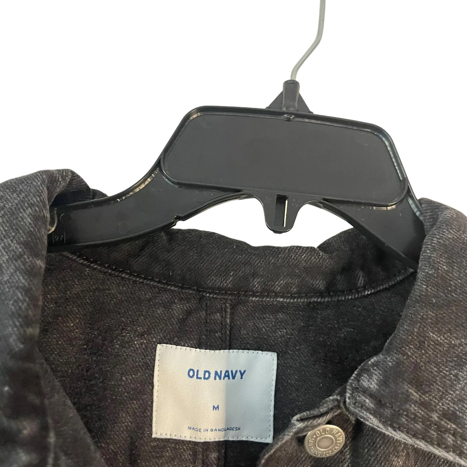 Old Navy Women's‎ Size Medium Black Denim Button Up Trucker Jacket - Image 4