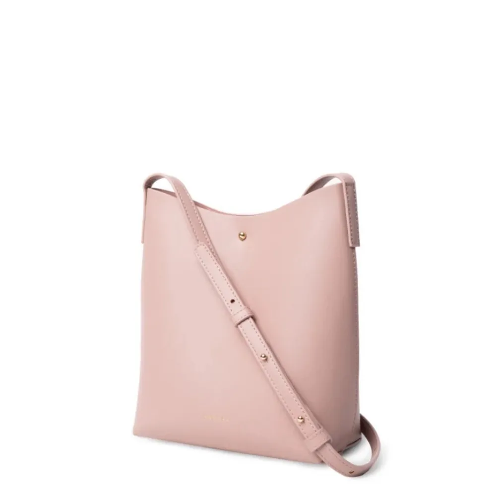 Samara Medium Shoulder Vegan Leather Bag in Peony‎ Pink - Image 4