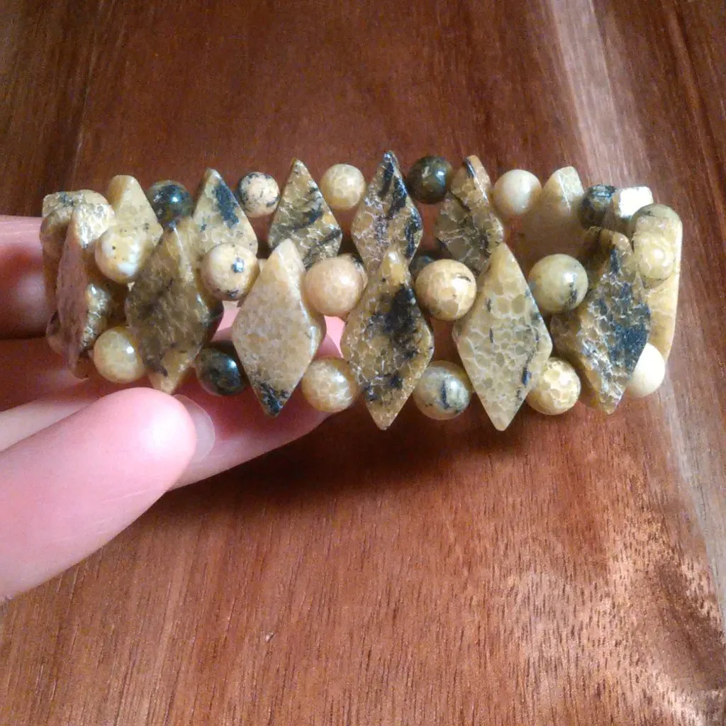 Yellow Turtle Jasper Princess Stretch Bracelet - Image 7