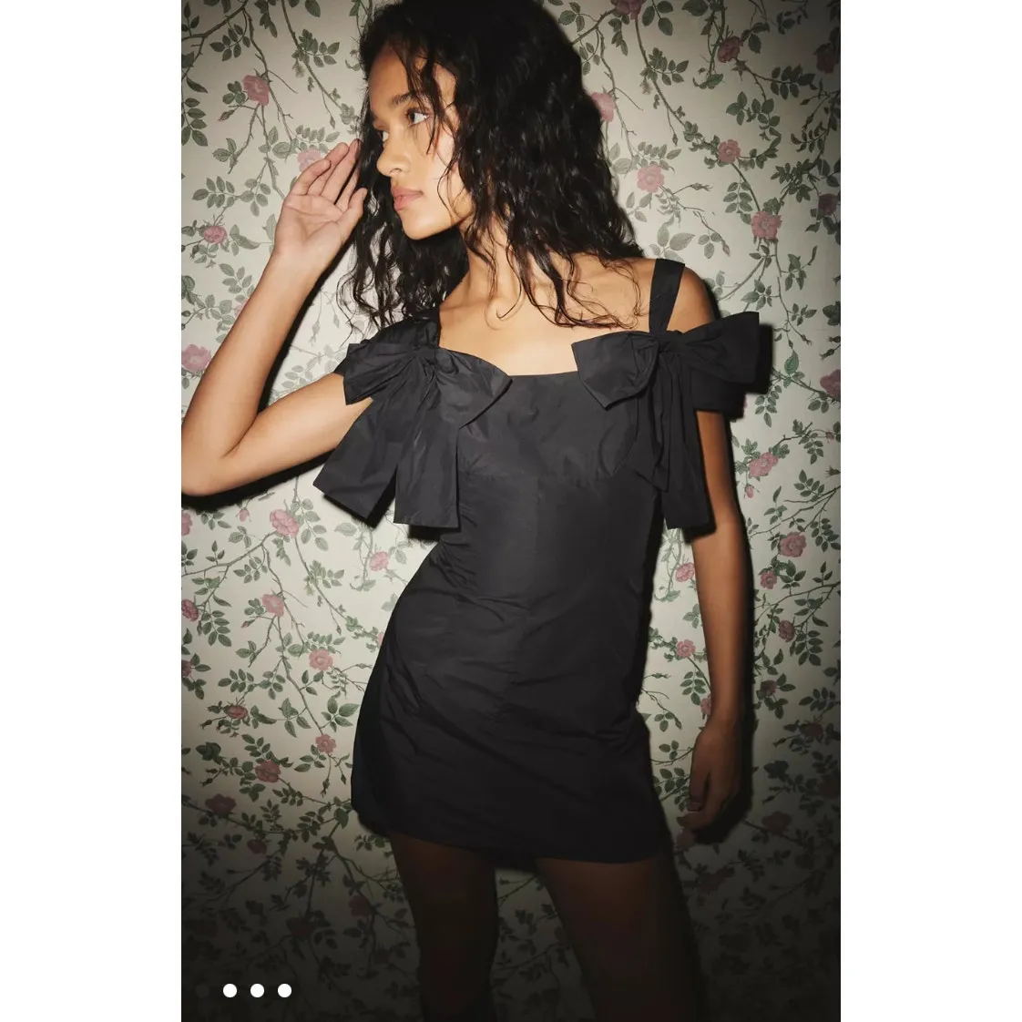 Urban Outfitters Kimchi‎ Blue Monet Bow Strap Mini Dress Black Size Medium Party - Image 2