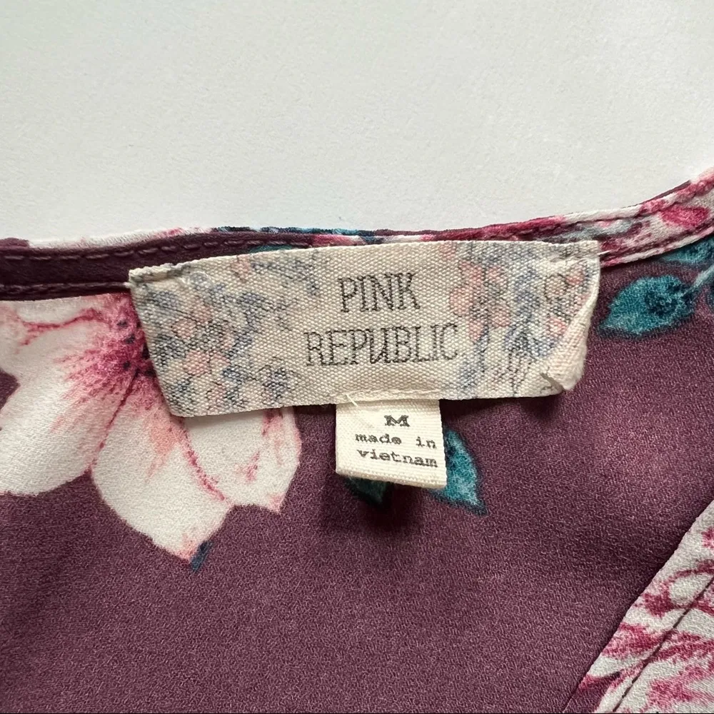 Pink Republic Purple Burgundy Floral Top Lightweight Scoop Neck Blouse M - Image 8