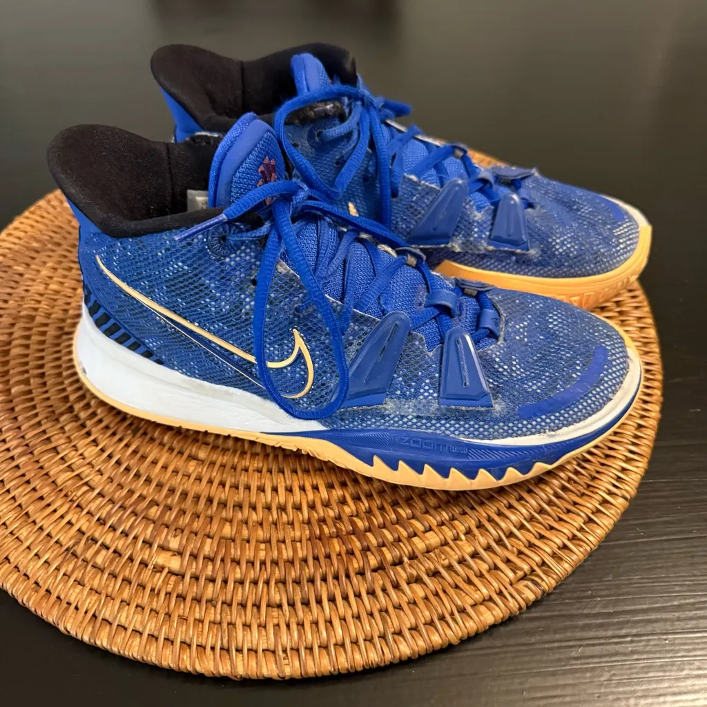 Nike Kyrie sisterhood Sneakers - Image 4